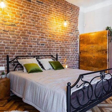Смольського, 6 Apartment Lviv Bagian luar foto